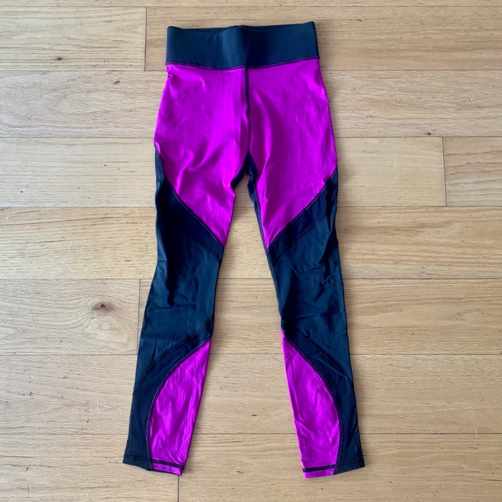 NWOT MICHI Leggings